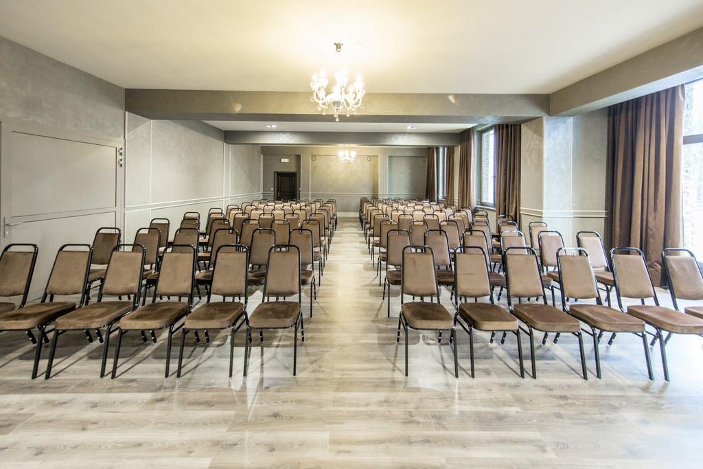 Grand Stasinda Bal Sylwestrowy Animacje Impreza Integracyjna Dwa Posilki Bogaty Bufet Baseny Kregielnia Grota Sauny Squash Silownia Place Zabaw Widoki 1000Mnpm Bukowina Tatrzańska Esterno foto